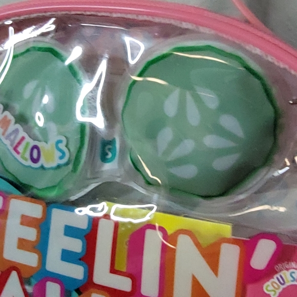 SQUISHMALLOWS Feelin’ Mallow 6 Piece Spa Kit - Picture 5 of 6